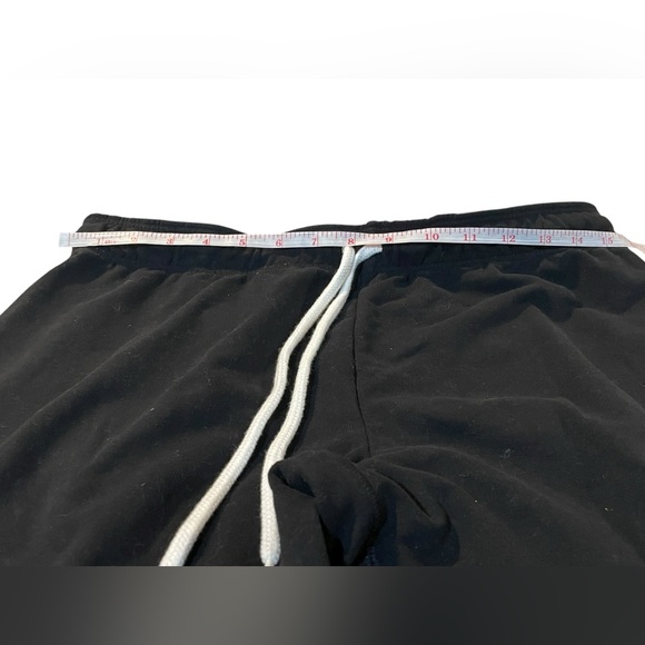 PINK Victoria's Secret Black Gym Pants with White Accents - Picture 4 of 5